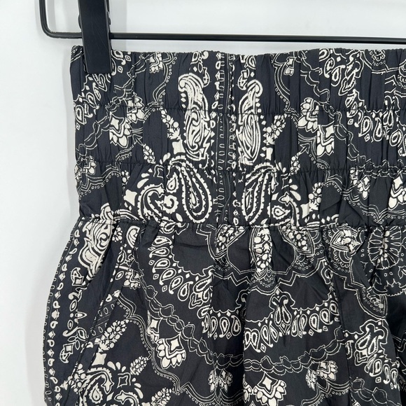 Free People The Way Home Shorts In Bandana Black/White - Picture 3 of 7